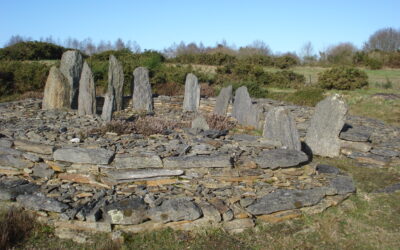 Dolmen Ouest de la Croix Saint Pierre